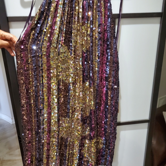 Max Azria Sequin A line dress - Picture 6 of 10